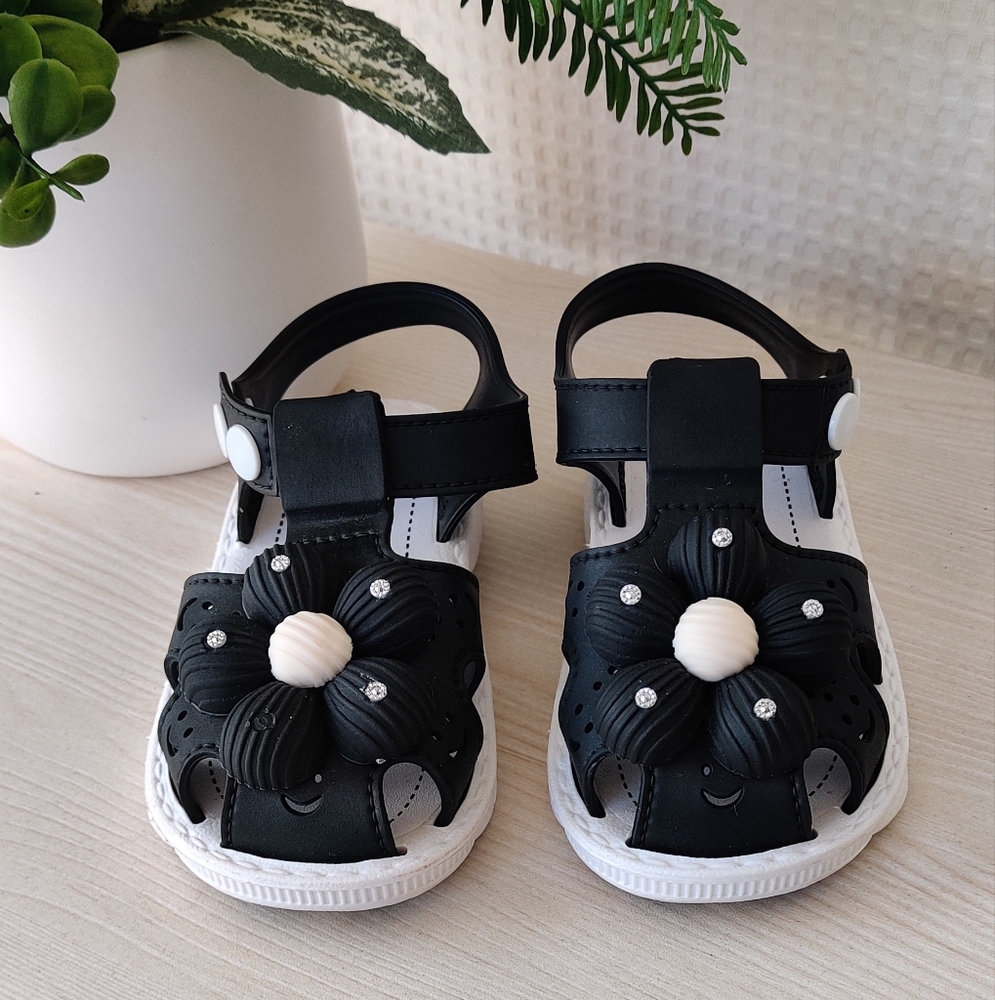 Baby Girls 3d Flower Black Closed Toe Ankle Strap Sandals Toddler 8.5